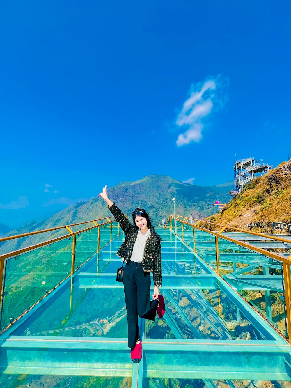 Visitors feel as if they are walking in mid-air